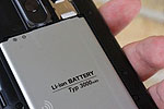 新型锂电池问世：2分钟充电70% 寿命20年